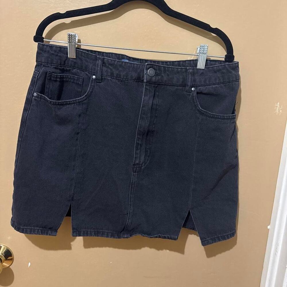 Black denim mini skirt with